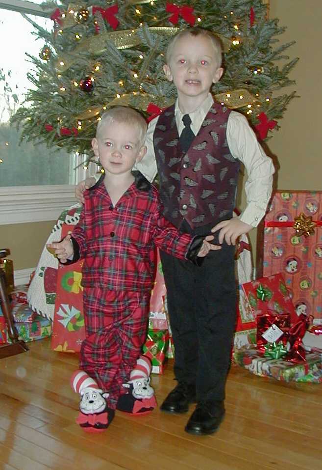 christmasparty2003r.jpg